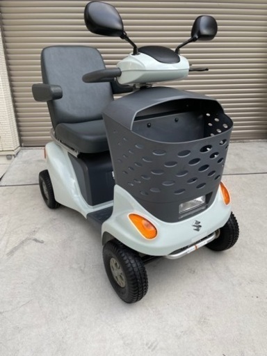 愛知県送料無料！中古美品スズキセニアカー ET4D8型シニアカー　バッテリー新品交換 ペールブルー　タイヤバリ山