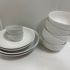 (取引中)白い食器まとめての画像