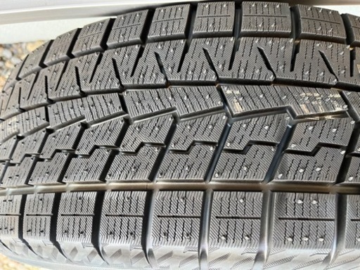 新品未使用品　ヨコハマ　スタッドレスタイヤホイールセット　アイスガード7 IG70 215/60R16 HONDA現行ヴェゼル EHEV-Z、PLay適合　 ４本セット