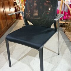 vitra｜MEDASLIM｜メダスリム｜アームチェア｜スタッキングチェア②