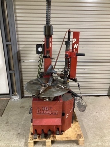 自動車　タイヤ　チェンジャー  スタッドレス　交換　20インチ　サポート付