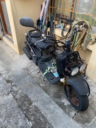 ズーマー売ります。