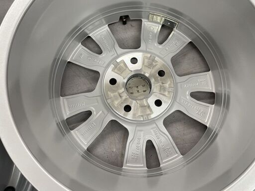 美品 アウディ A3 アルミホイール４本セット 5Vスポーク アキューメンデザイン 6.5J-16 PCD112 8Y0071496 