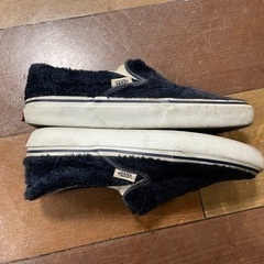 VANS バンズ 青 モフモフの靴の画像