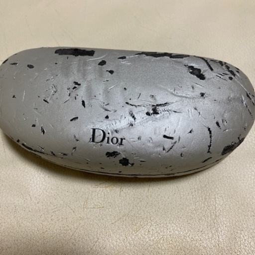 Christian Diorのサングラス　可愛いピンク