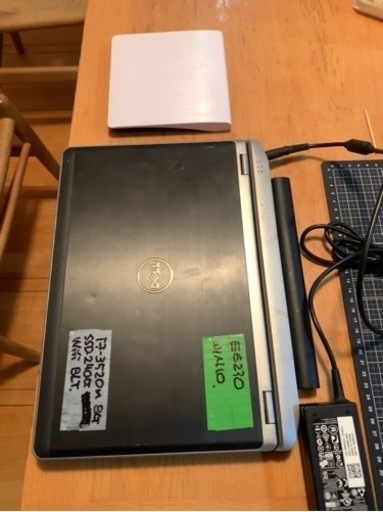 小型12.5inch液晶/軽量人気機種　Dell latitude改その⑦　 e6230 超レア爆速Core i7-3520m搭載機　外付けUSB3.0DVDRW付　メモリー８G　Windows10pro 64bit