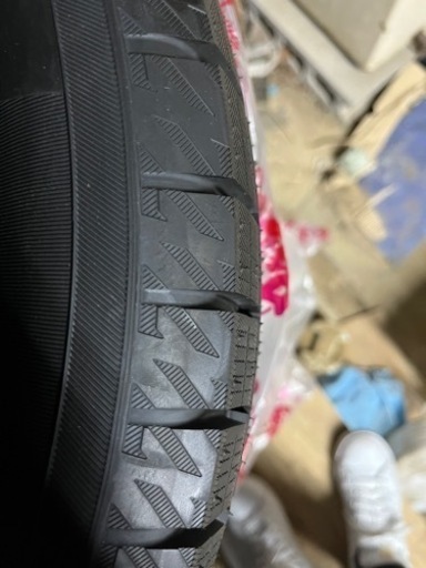 助けて下さい！冬タイヤ未使用品4本