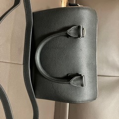 ユニクロの斜めがけバッグの画像