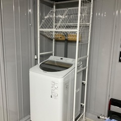 洗濯機用のカゴ、棚ラック
