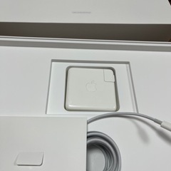 受け渡し決まりました。MacBook pro 15インチ 2017 2.9ghz i7 16GB 512GBの画像