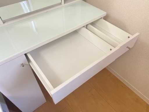 【ニトリ】ドレッサー　椅子付き