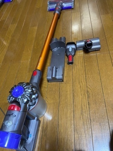 ダイソンV8掃除機