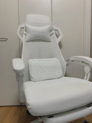 ゲーミングチェア ほぼ未使用