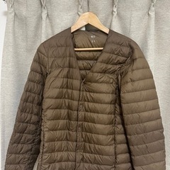 ユニクロ　ウルトラライトダウン　メンズ　Mの画像