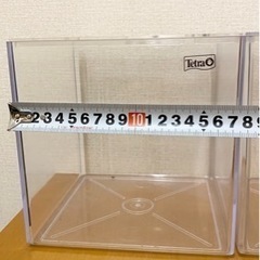 テトラ小型水槽とテトラLEDライトの画像