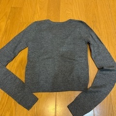 アバクロ　KIDS Sサイズ　カーディガンの画像