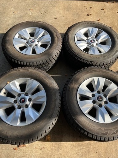 『取引予定者有』ブリヂストン　スタッドレス　ハイラックス125系17インチ純正アルミ