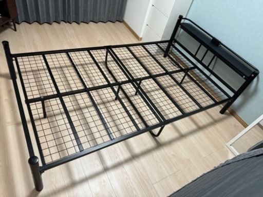 セミダブルベッドフレーム
