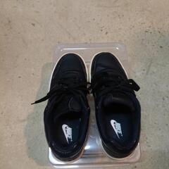 NIKE スニーカーの画像