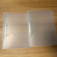 無印良品ポリプロピレンファイル　2冊各150円