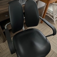 オフィスチェアの画像