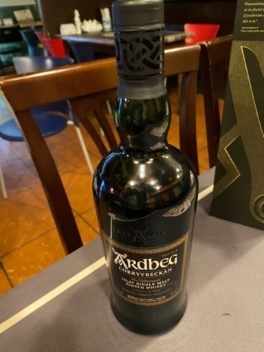 未開封　ウイスキー　700ml