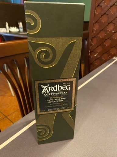 未開封　ウイスキー　700ml