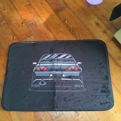 足拭きマット？スカイラインGT-R