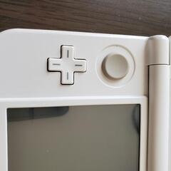ニンテンドー3DS 白の画像