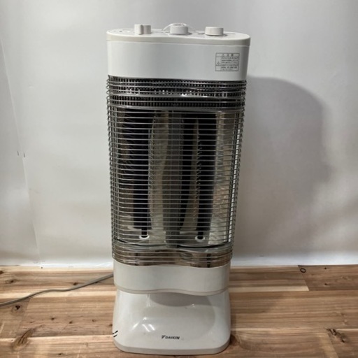 2011年製 DAIKIN 遠赤外線暖房機　ストーブ　ヒーター