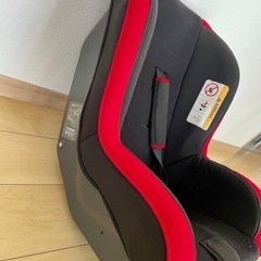 【お譲り先決まりました】11月限定価格　タカタ　チャイルドシートの画像