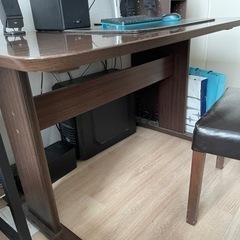 ニトリダイニングテーブルの画像