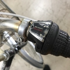 A2310-1069 エンドウ商事 自転車 SHINE AND SAFE 27インチ 6段変速 鍵後輪にあり 前カゴあり サビ汚れ名前シール跡あり タイヤ空気入ってません 空気は店舗では入れる事できません。 の画像