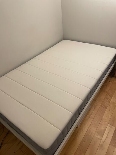[IKEA] マットレスとベッドフレームのセット、セミダブル 120x200cm