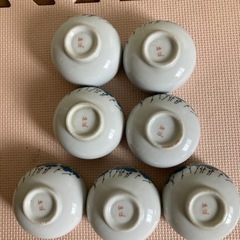 8個湯呑み茶碗の画像