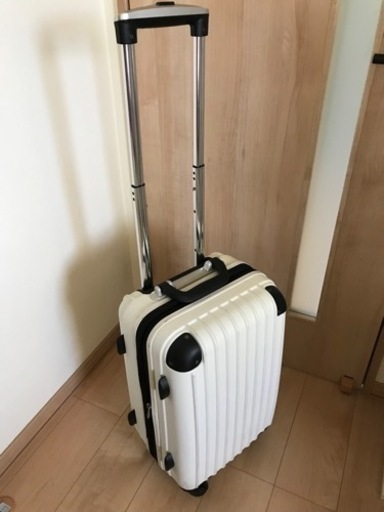 小型スーツケース