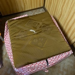 座布団12枚（引き取りでお願いします）