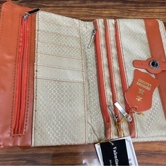 N2310-1075 多機能パース　本革　未使用品　キズ汚れ有　現状お渡しの画像