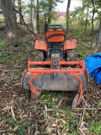 トラクター　B7001 KUBOTA 