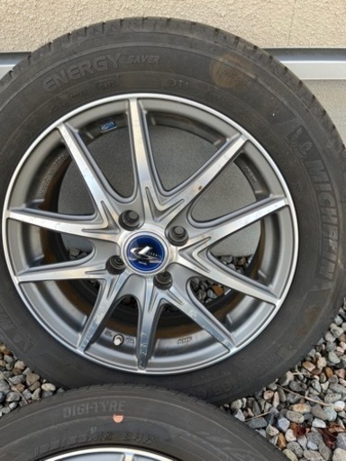 夏タイヤ&ホイールセット185/60 R15