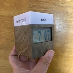 *再投稿　デジタル時計、アラーム付きの画像