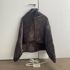 【お渡し先決定済み】無印良品　羽織れる電気膝掛け