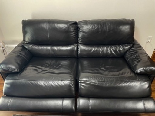 ニトリ　3人用両電動本革リクライニングソファ(ジャファー 厚革タイプ NV BK)