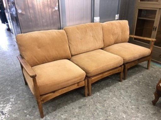 関家具　3人掛けソファ