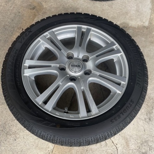 【受渡決定】BLIZZAKタイヤホイール付き　205/50R16 87Q