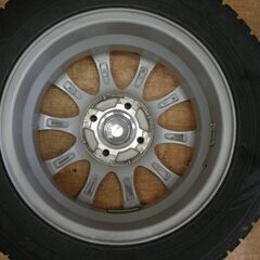 グッドイヤー・スタッドレスタイヤ＋アルミホイール　４本セットの画像
