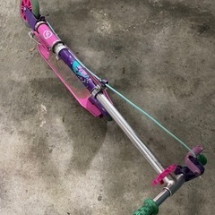 子供　女の子　スクーターの画像