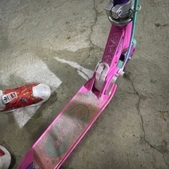 子供　女の子　スクーターの画像