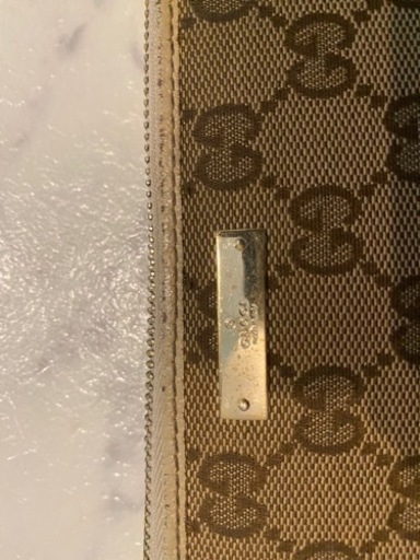 グッチ財布