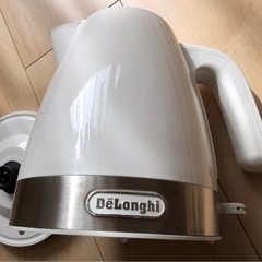 デロンギ　電気ケトルの画像